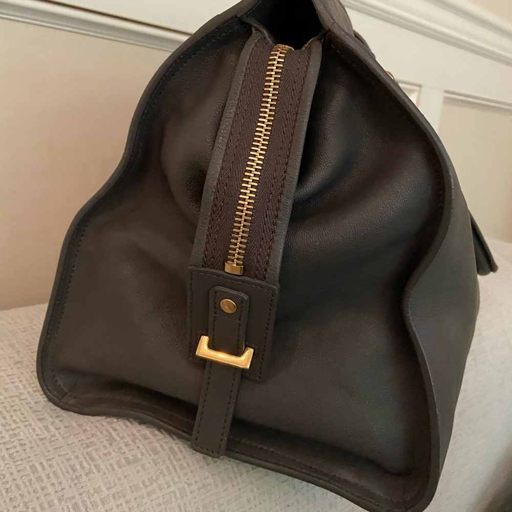 Saint Laurent Caba bag - Picture 6 of 17